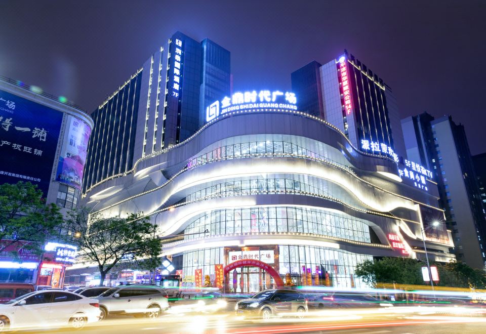 Runtai International Hotel - Housity