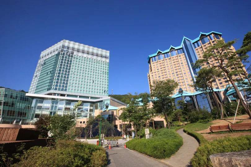 High1 Grand Hotel Convention Tower