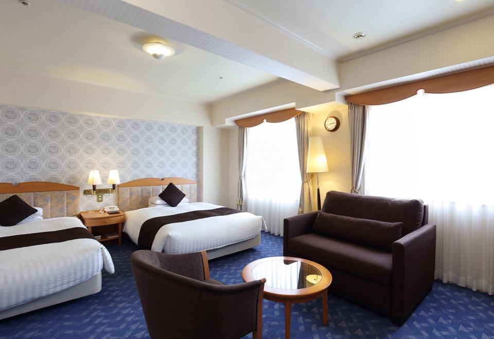 2. 니시테츠 그랜드..