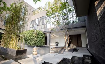 Chengdu Chanyi Jincheng Courtyard Hotel