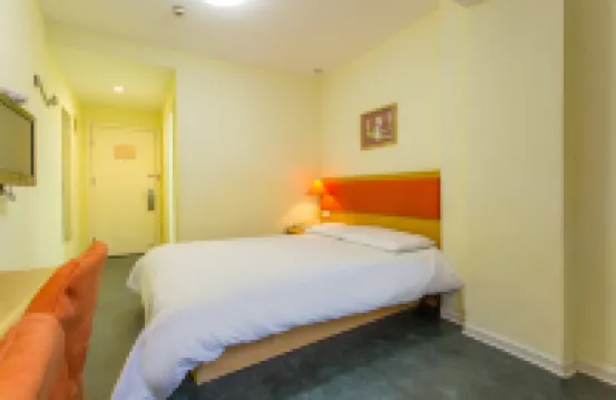 โฮม อินน์ นีโอ หางโจว เหอฝาง สตรีท ดรัม ทาวเวอร์ ฟู้ด สตรีท โรงแรมใกล้อดีตบ้านพักของหูเสวี่ยหยาน