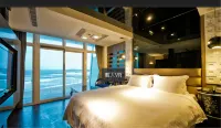 White House Resort