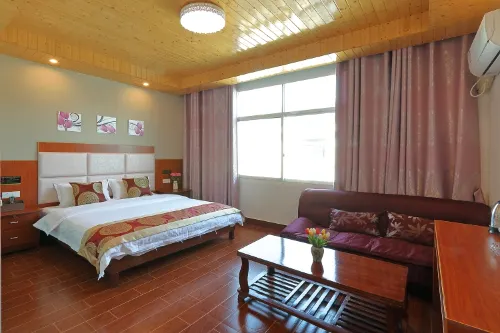 HuangshanCaiyunjianlnn(High-speedRailwayNorthStationBranch)ch)