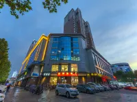 喆啡酒店（石家莊萬象城金圓大廈機場巴士店） 鄰近石家莊市動物園的酒店