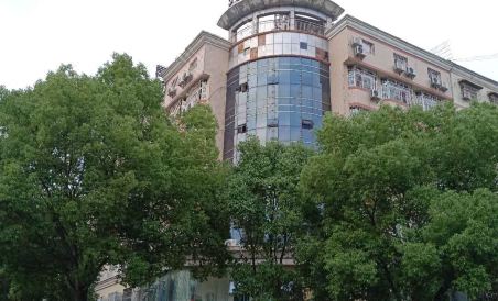 Pingjiang Jiutian Hotel - Housity