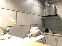 筑美印象酒店式公寓(青岛台东步行街店) - 雅致花园3层复式房