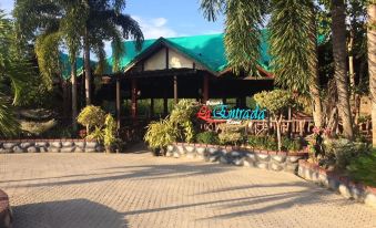 La Entrada Resort and Restaurant