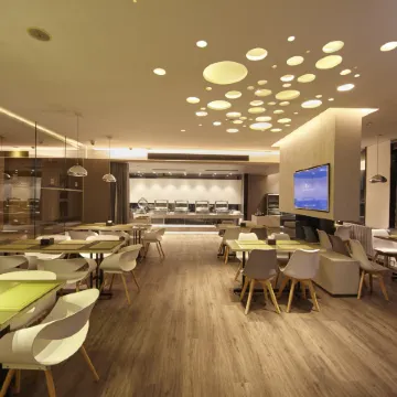Ibis Hotel (Yangzhou Wenchang Pavilion)