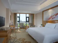 Vienna International Hotel (Xi'an Terra Cotta Warriors Subway Station) Hotels near michael kors