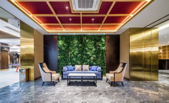 Happy Chain Hotel (Huainan Stadium Zhenxuan)