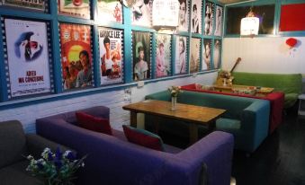 How Flowers Hostel (Yangshuo West Street Branch)