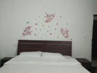 广州1号公寓机电学院店 - 浪漫大床房