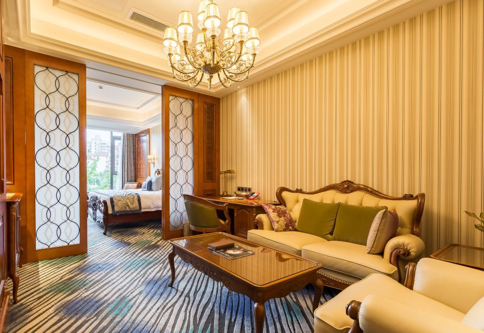 5. 웨루 가든 호텔..