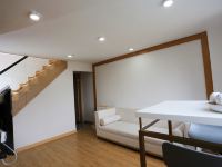 杭州斯维登度假公寓(龙井烟霞山庄) - 尊享复式大床房
