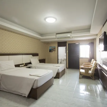 Khon Kaen Ruenrom Hotel Отели рядом с достопримечательностью «Туек Ком»