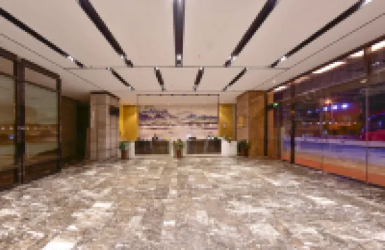 Qianyue Grand Hotel (Duyun Wanda Plaza)