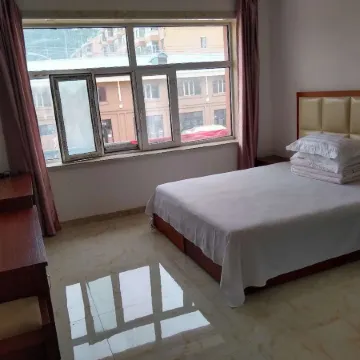 Fenglin Songxiang Hotel