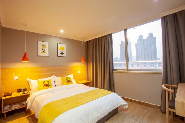 榴莲小星连锁酒店(徐州淮海东路火车站店)