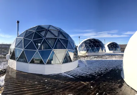 Аврора Вилладж (можно с животными) Отели в г. Кольский район