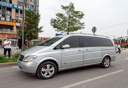 밍산주 호텔 조식 공간