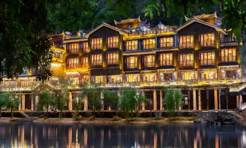 Sulv Lotus · Pushu Manju River View Holiday Hostel