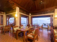 Samui Buri Beach Resort Hotels near Samui Disc Golf