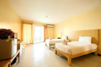 Jomtien Plaza Residence Hôtels à : Plage de Jomtien (Jomtien Beach)