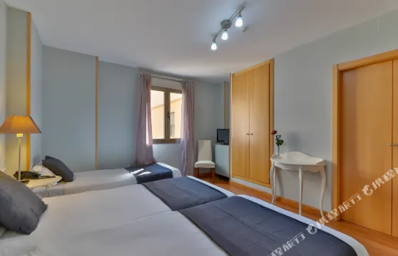 桑塔納餐廳酒店