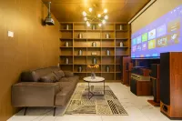 Xianyun Lakeside Hostel