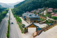 Panshan Inn Hotels in Mengla