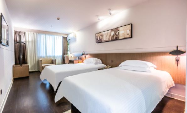 Jinjiang Inn Select (Hangzhou Binjiang University Town Puyan Metro Station)