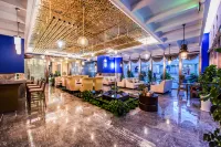 Outing International Hotel - parking