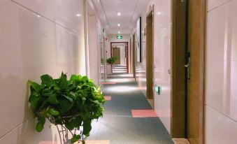 Happy Road Chain Inn Co.,Ltd. Collection Hotel (Hefei Feidong People's Hospital)