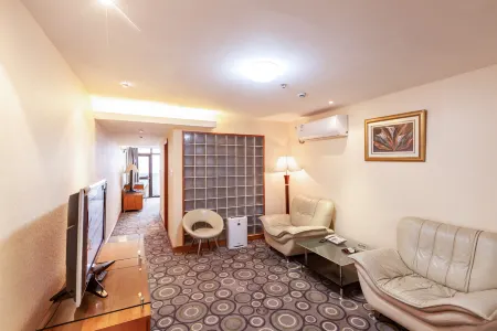 Zhongdian Hotel