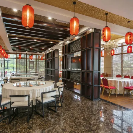 Rain Wood Town Hotel Resort of Yuntai Mountain
