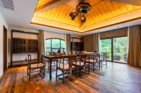 ANJI·JUNLAN LAOZHUANG SHANJU TANGQUAN RESORT HOTEL