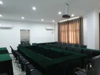 man Hotel (Zhongxiang Railway Station) - Parkering