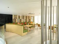 Zazz Urban Ho Chi Minh Hoteles cerca de Distrito 8