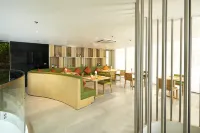 تساتس أيربان أو كي مين هوتل