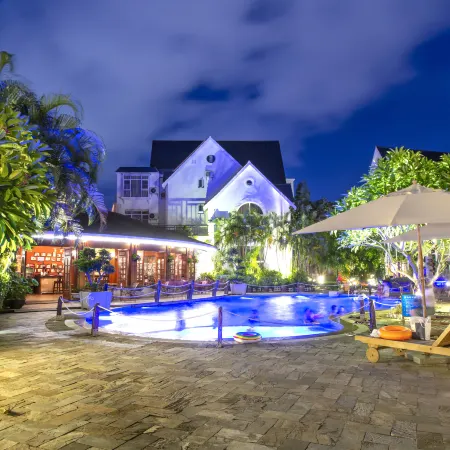Sufubi Gallery Hotel