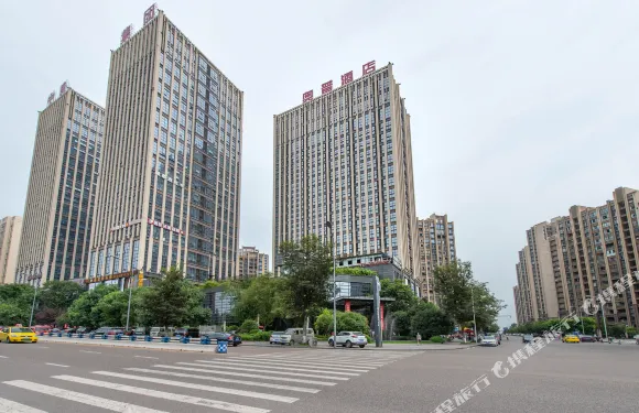 奧普酒店（重慶蔡家輕軌站店）