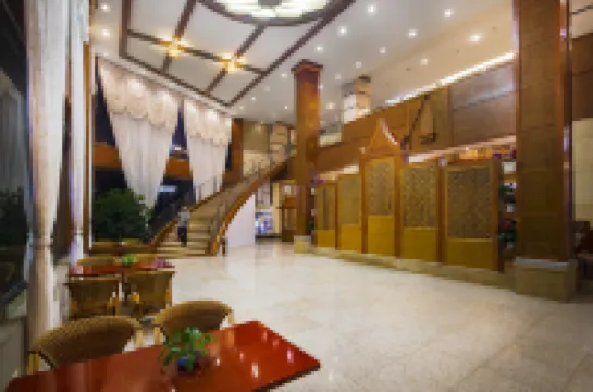 金鳳ホテル 普洱（戴家巷）