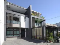 Húdiéjié qīnzǐ Hotels near Yilan Station