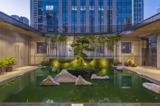 Oriental Velky Hotel (Chongqing Xinpaifang Branch)