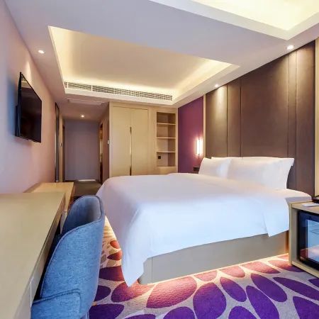 Lavande Hotel (Chongqing Longtousi North Railway Station) Отели рядом с достопримечательностью «Чунцинская школа Лика (Колледж Золотого Детского Университета)»