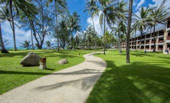 Katathani Phuket Beach Resort