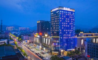 New Century Manju Hotel (Hangzhou Xindeng Fuchungang)