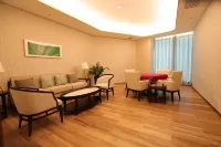 Ramada Plaza by Wyndham Fuxian Lake - palestra