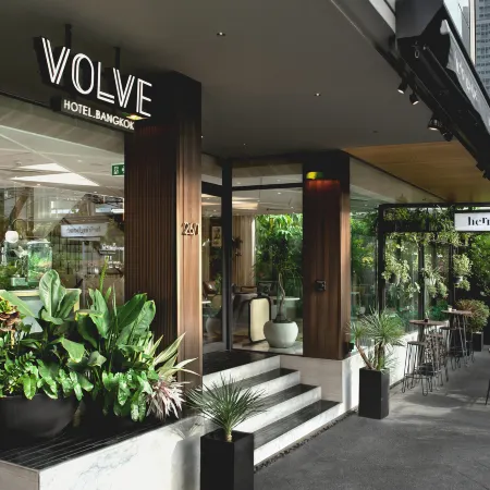 Volve Hotel Bangkok Отели рядом с достопримечательностью «Станция надземного метро Thong Lo»