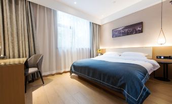 Cloud Smart Hotel (Shanghai Xingzhi Road Subway Station Store)